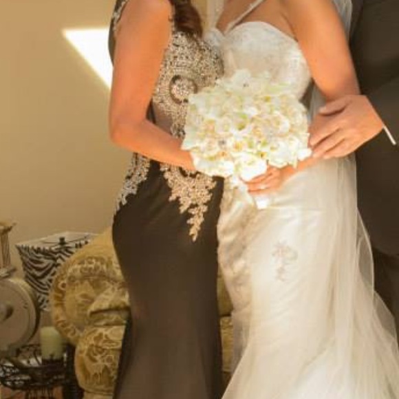 Black size 2 altered gown - Picture 6 of 7